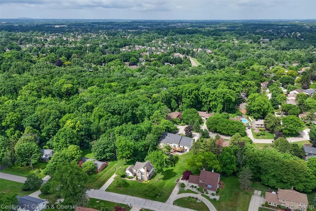 30999 Sudbury Street Farmington Hills City MI 48331
