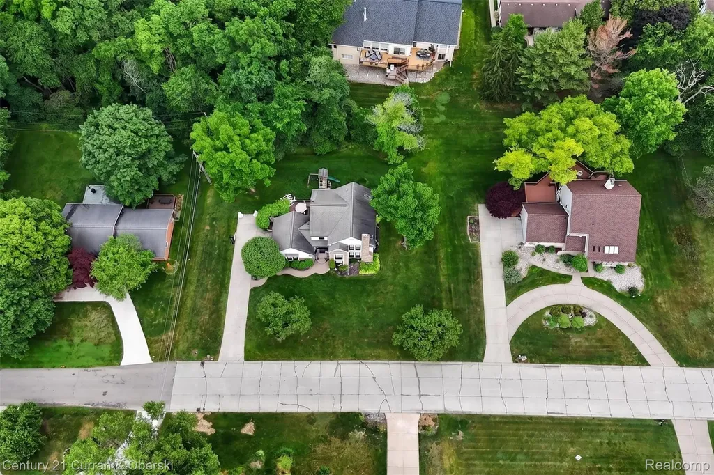 30999 Sudbury Street Farmington Hills City MI 48331