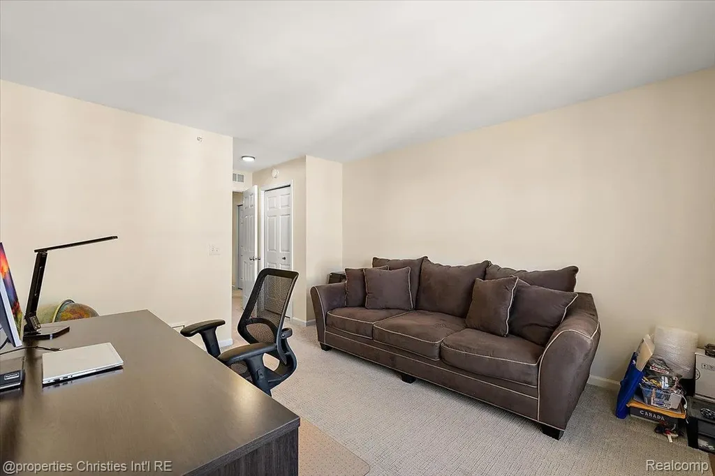 1466 Ashford Court Troy City MI 48084