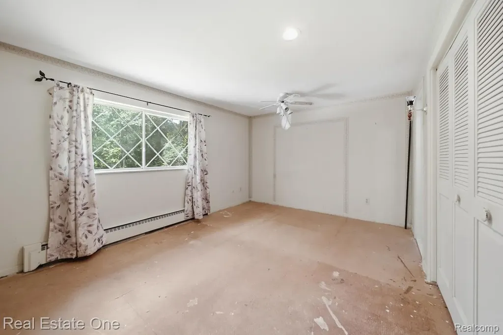 10353 Mcgregor Road Hamburg Township MI 48169