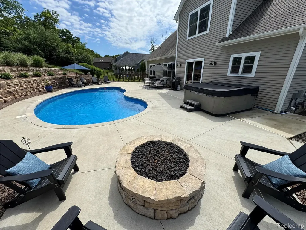 11029 Ridge View Trail Tyrone Township MI 48430
