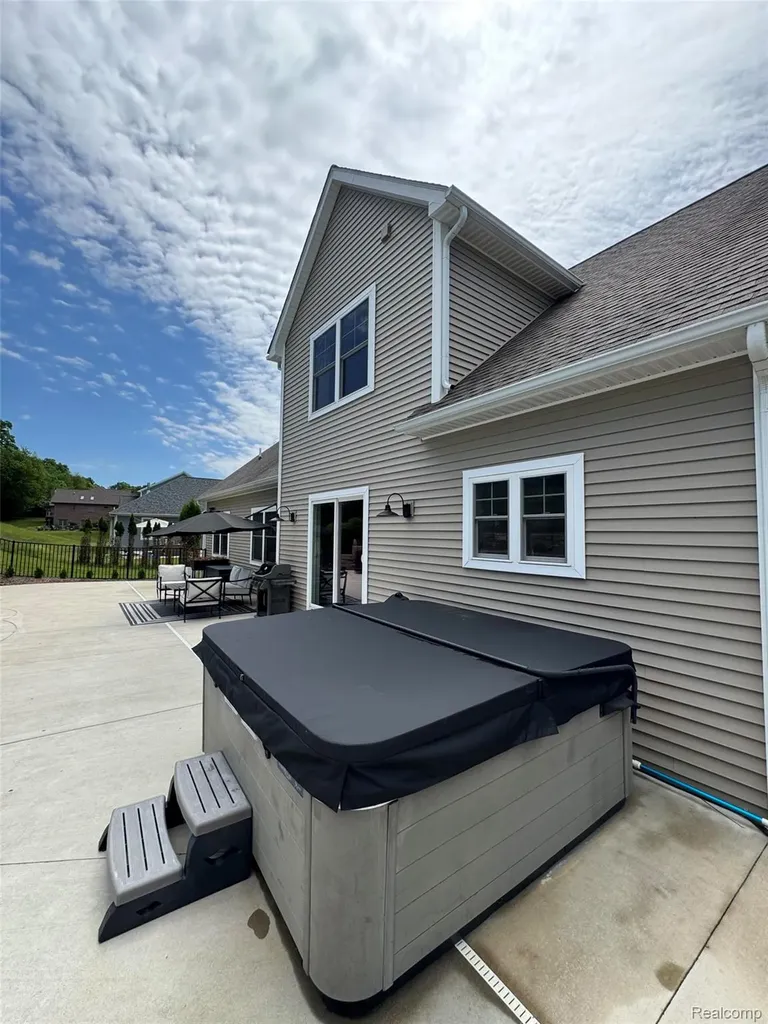 11029 Ridge View Trail Tyrone Township MI 48430