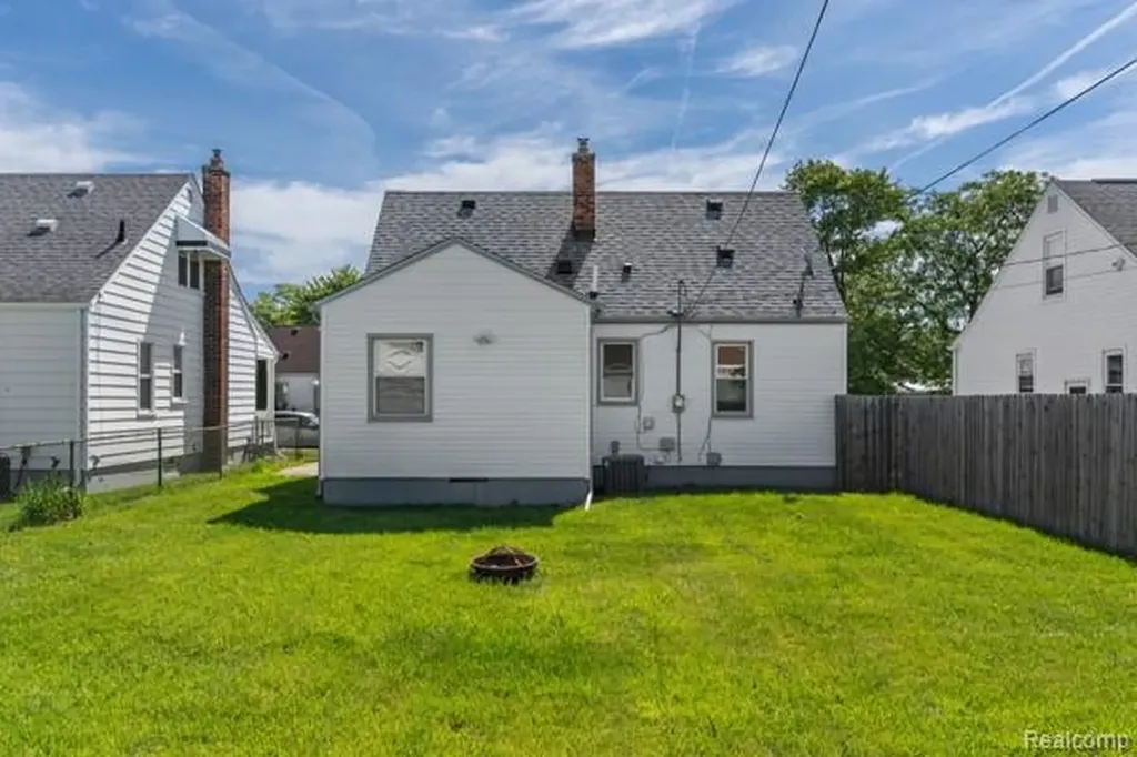 3838 16th Street Wyandotte City MI 48192