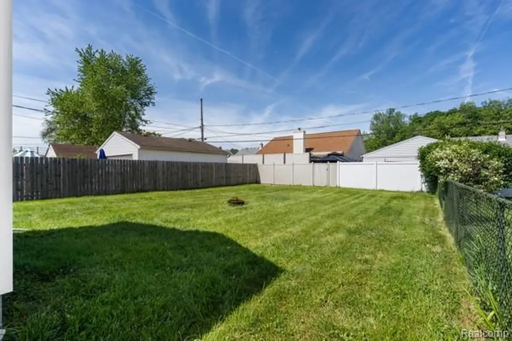 3838 16th Street Wyandotte City MI 48192