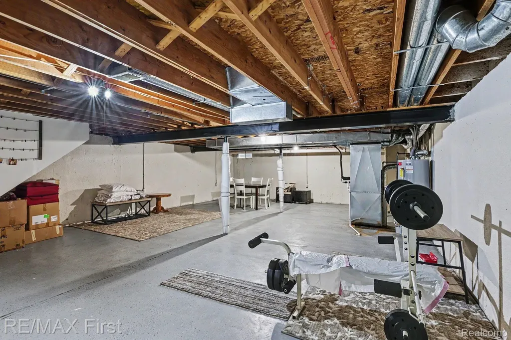 27690 Harrison Woods Lane Harrison Charter Township MI 48045