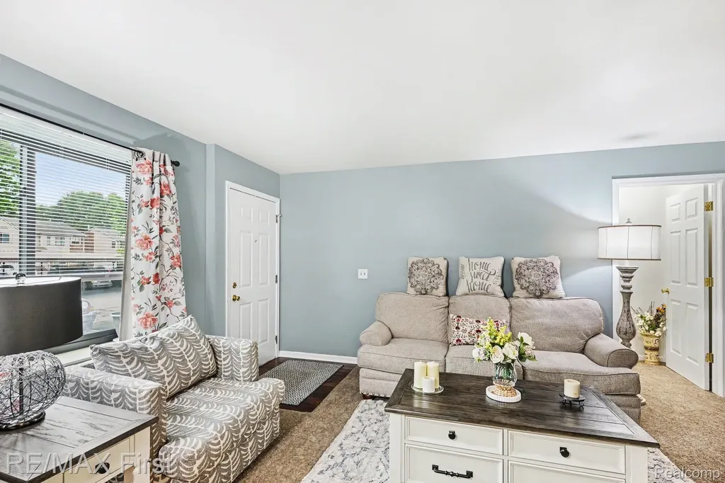 27690 Harrison Woods Lane Harrison Charter Township MI 48045