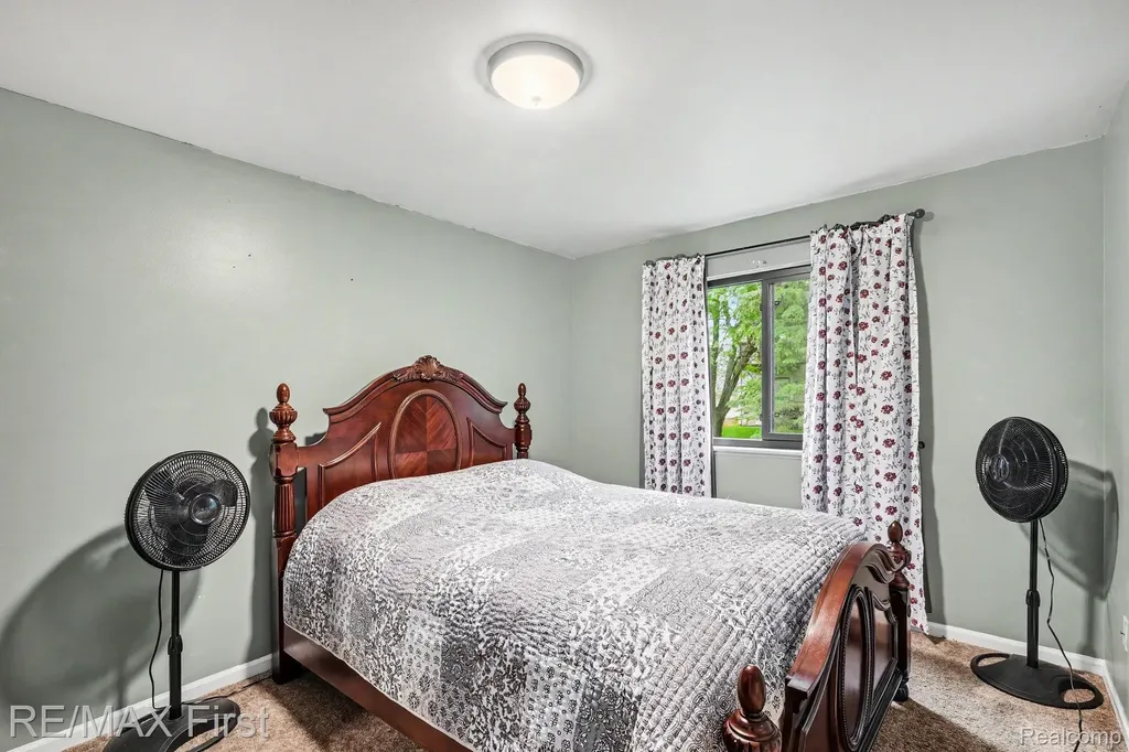 27690 Harrison Woods Lane Harrison Charter Township MI 48045