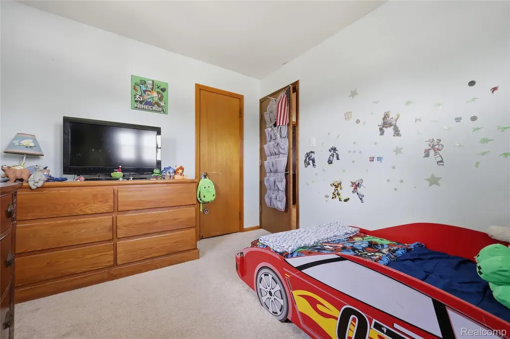 1289 Mulberry Street Mt. Clemens City MI 48043