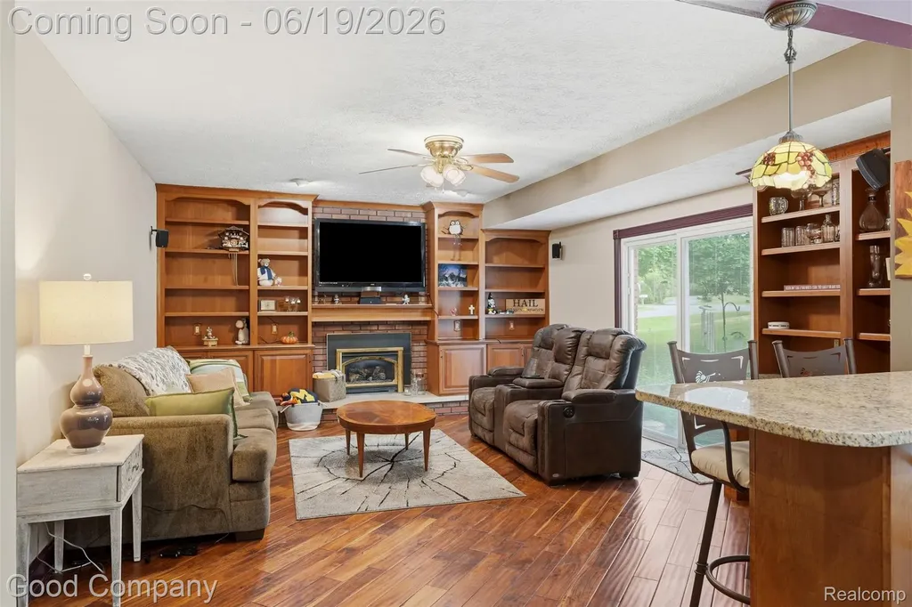 3062 Saint Jude Drive Waterford Charter Township MI 48329