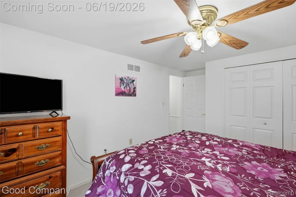 3062 Saint Jude Drive Waterford Charter Township MI 48329