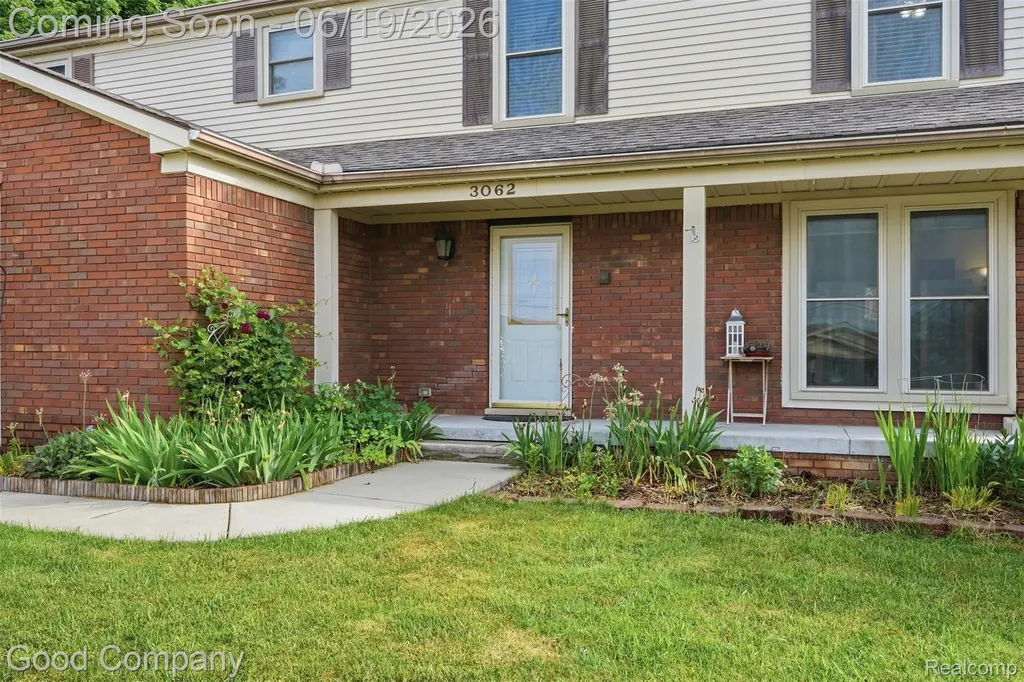 3062 Saint Jude Drive Waterford Charter Township MI 48329
