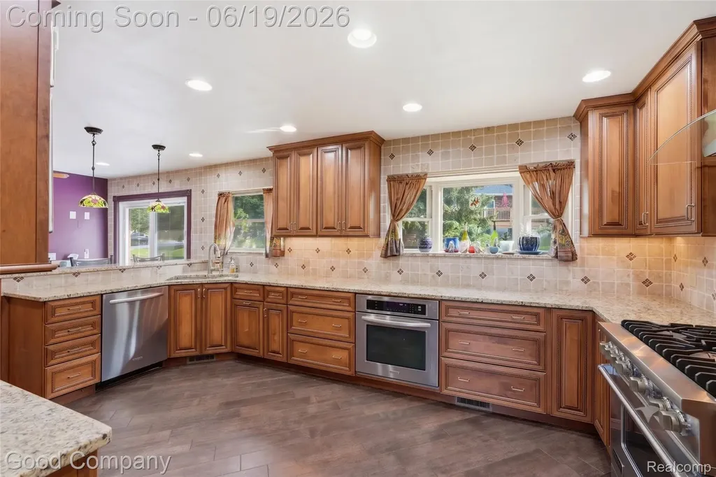 3062 Saint Jude Drive Waterford Charter Township MI 48329
