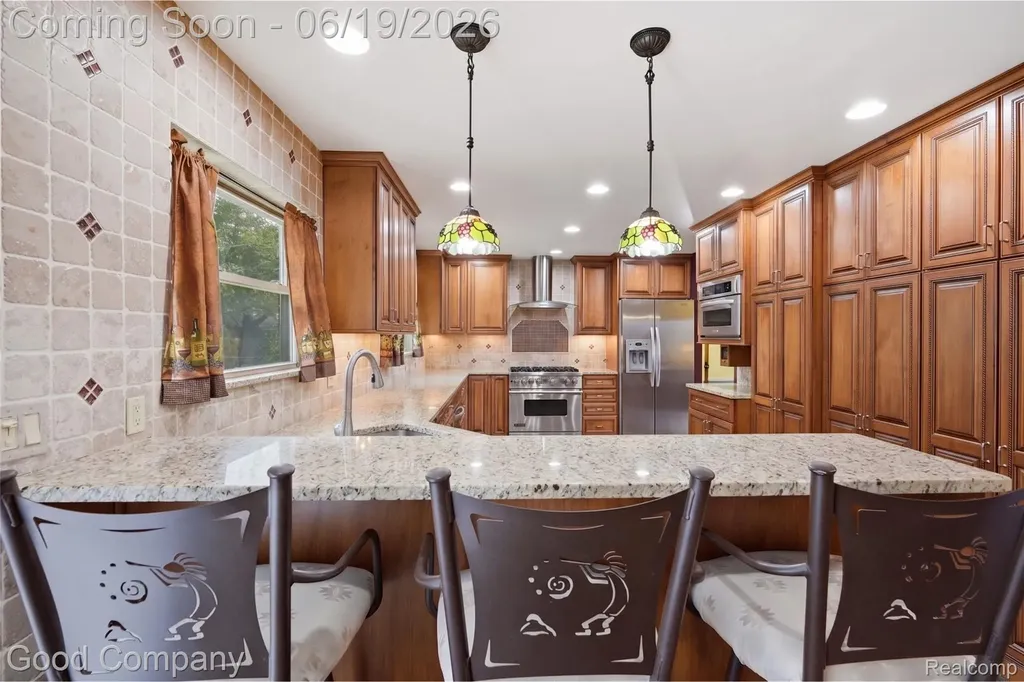 3062 Saint Jude Drive Waterford Charter Township MI 48329