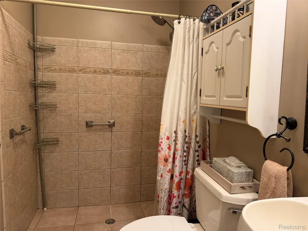 34503 Chestnut Street Wayne City MI 48184