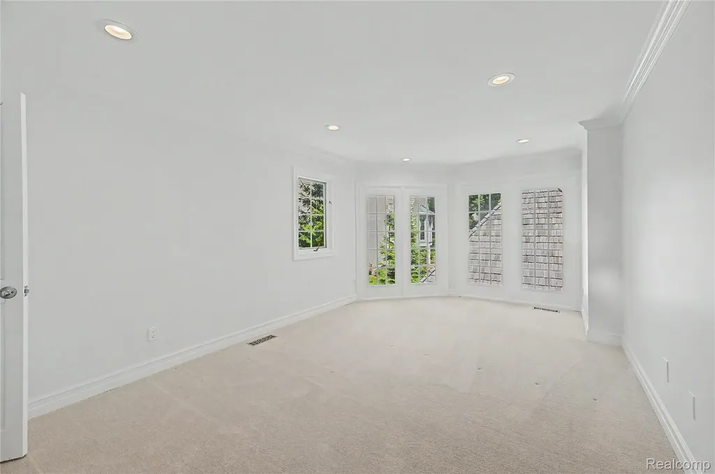 5409 Bristol Parke Drive Independence Charter Township MI 48348