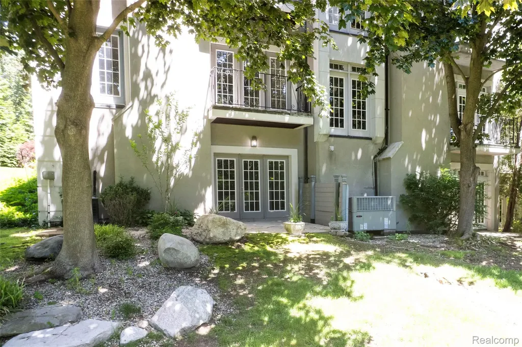 5409 Bristol Parke Drive Independence Charter Township MI 48348