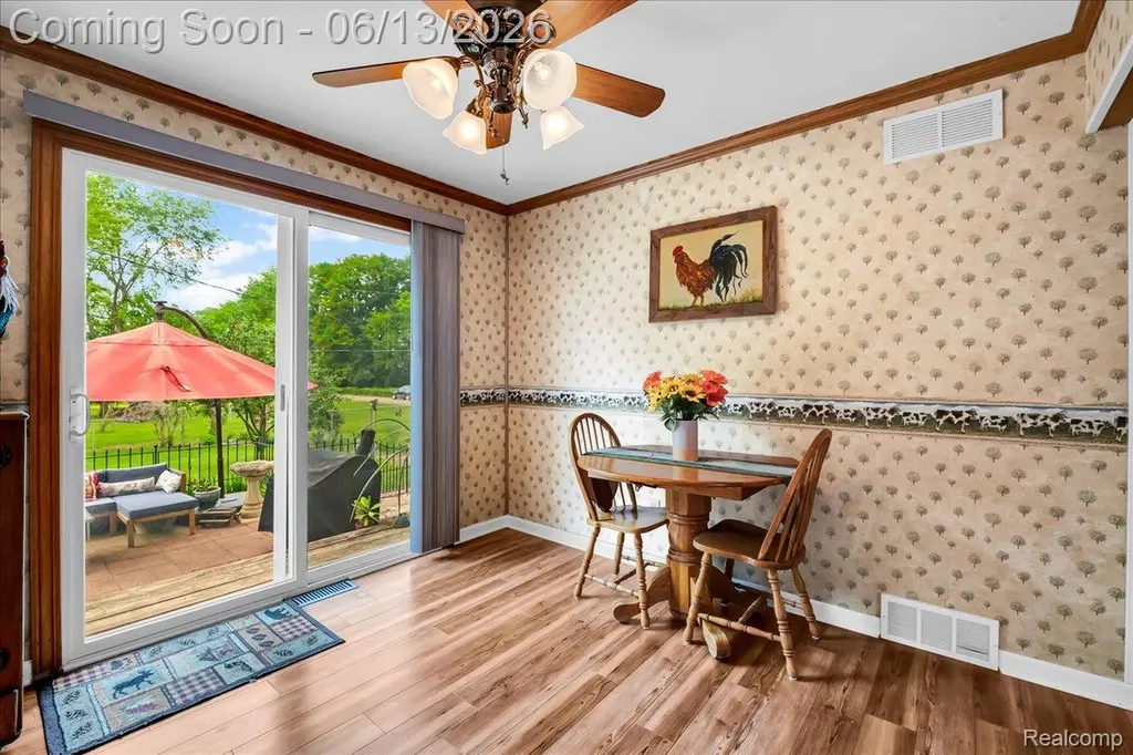 26877 N Dixboro Road Green Oak Township MI 48178