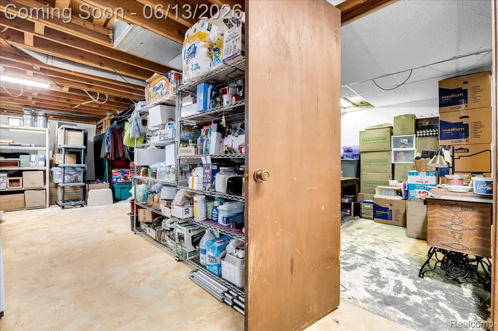 26877 N Dixboro Road Green Oak Township MI 48178
