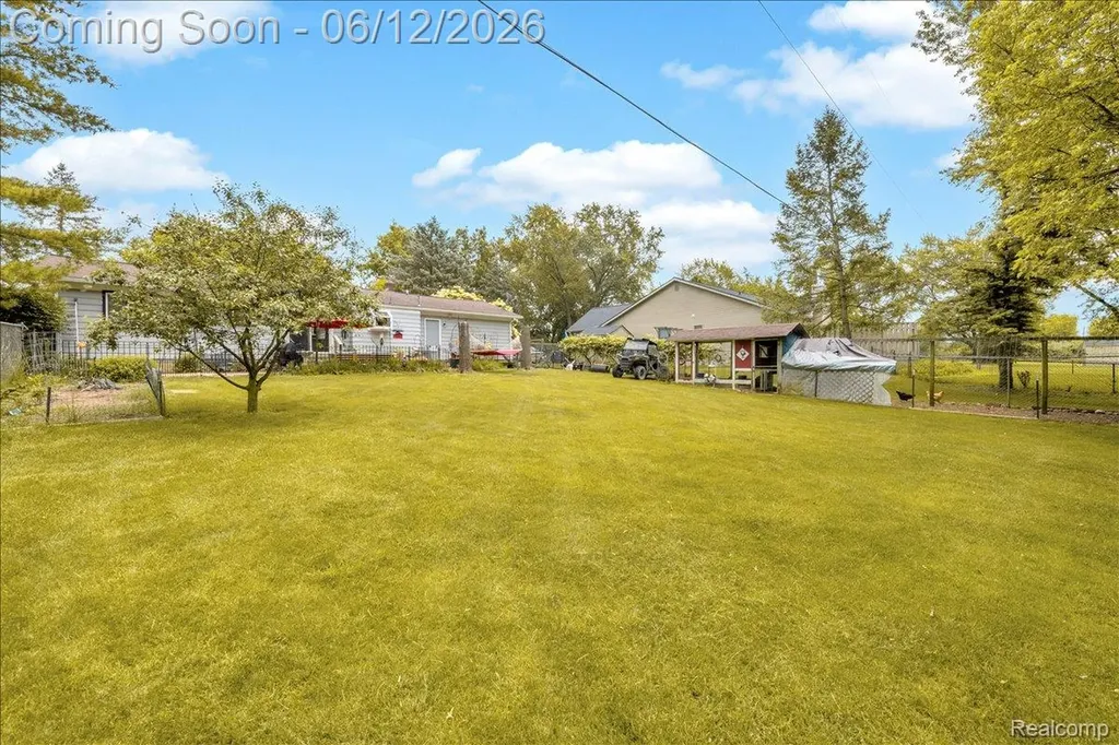 26877 N Dixboro Road Green Oak Township MI 48178