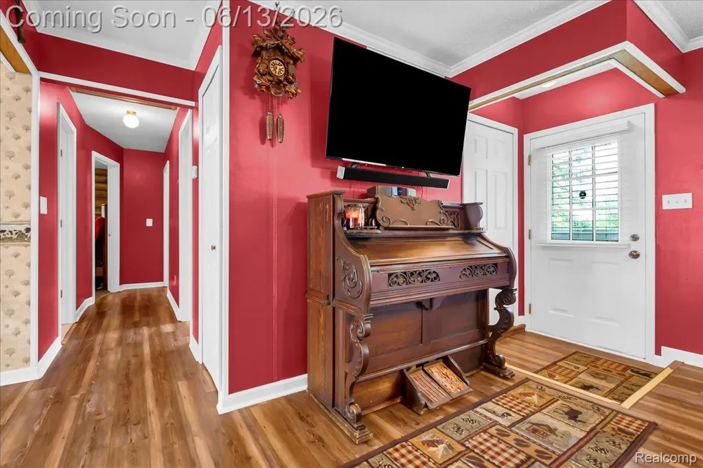 26877 N Dixboro Road Green Oak Township MI 48178