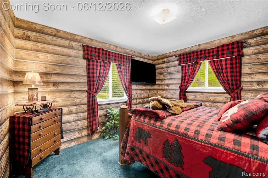 26877 N Dixboro Road Green Oak Township MI 48178