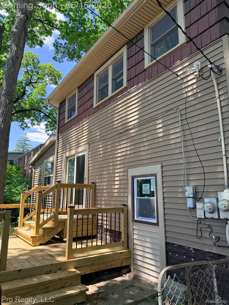 735 Withington Street Ferndale City MI 48220