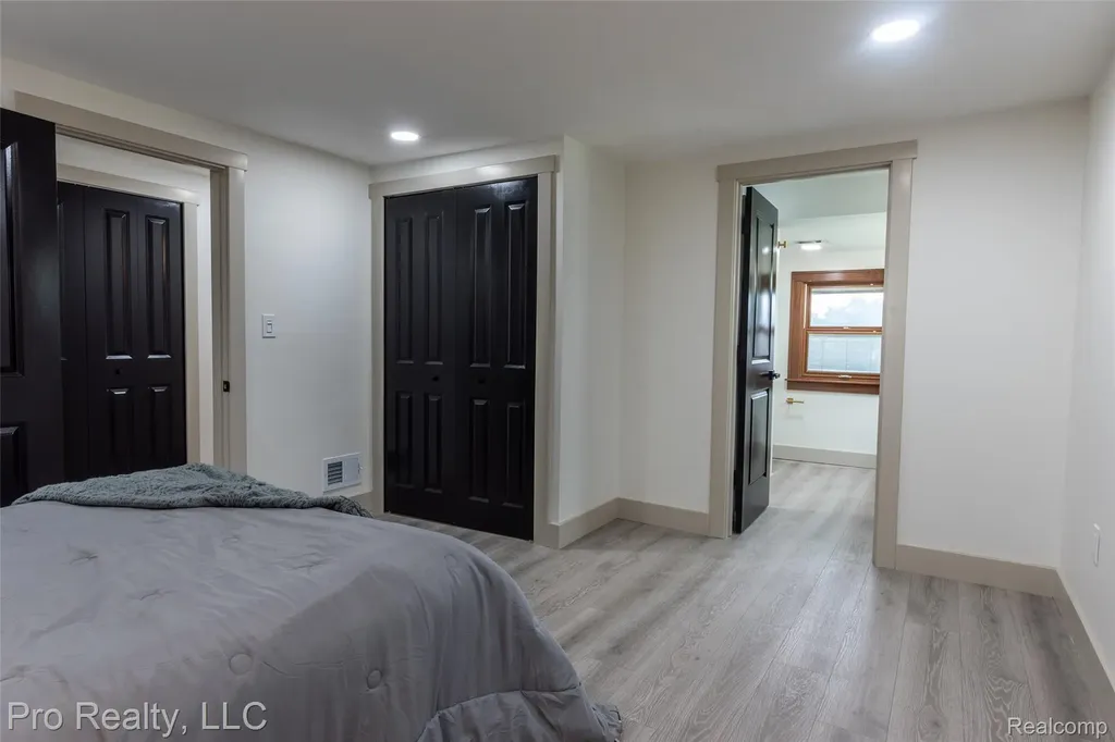 735 Withington Street Ferndale City MI 48220