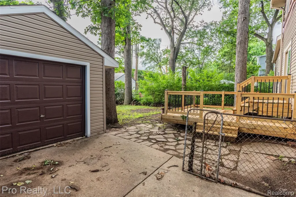 735 Withington Street Ferndale City MI 48220