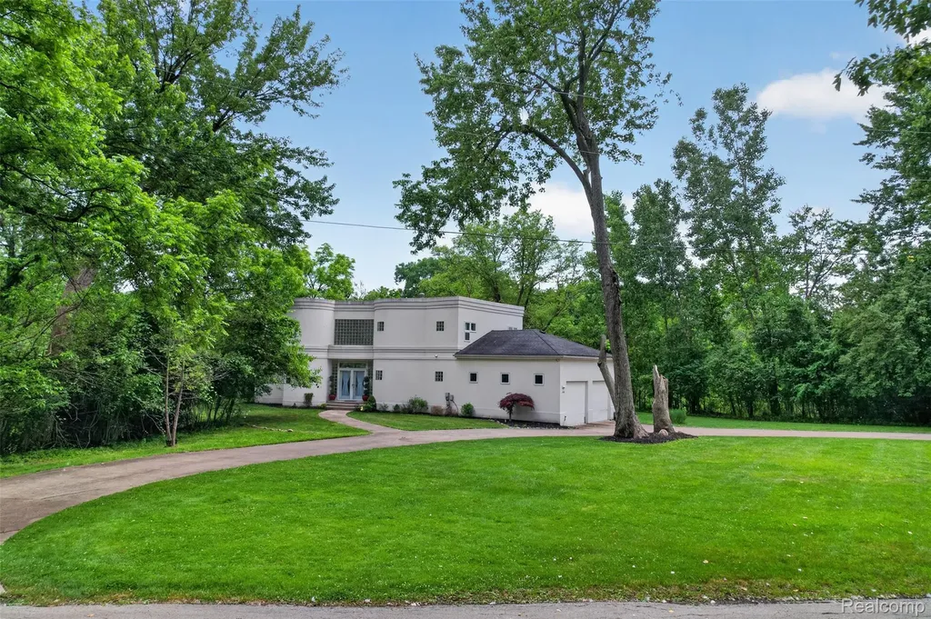 4845 Bryn Mawr Drive Bloomfield Hills City MI 48301