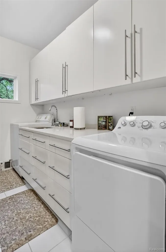 4845 Bryn Mawr Drive Bloomfield Hills City MI 48301