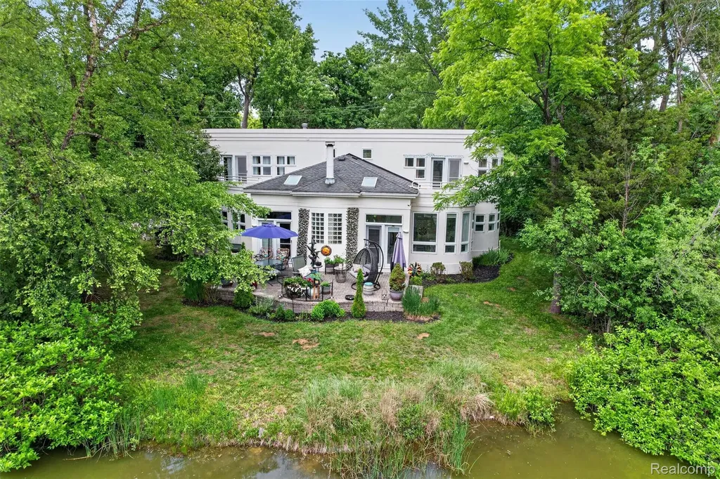 4845 Bryn Mawr Drive Bloomfield Hills City MI 48301