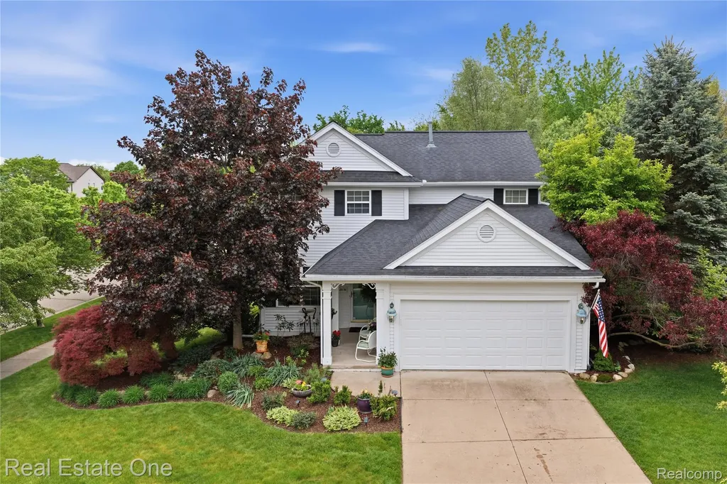 8576 Barrington Drive Superior Charter Township MI 48198