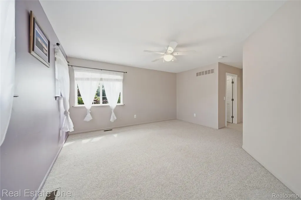 8576 Barrington Drive Superior Charter Township MI 48198
