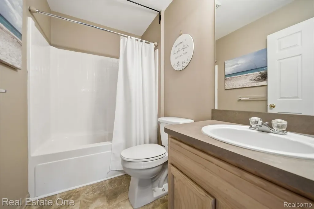 8576 Barrington Drive Superior Charter Township MI 48198