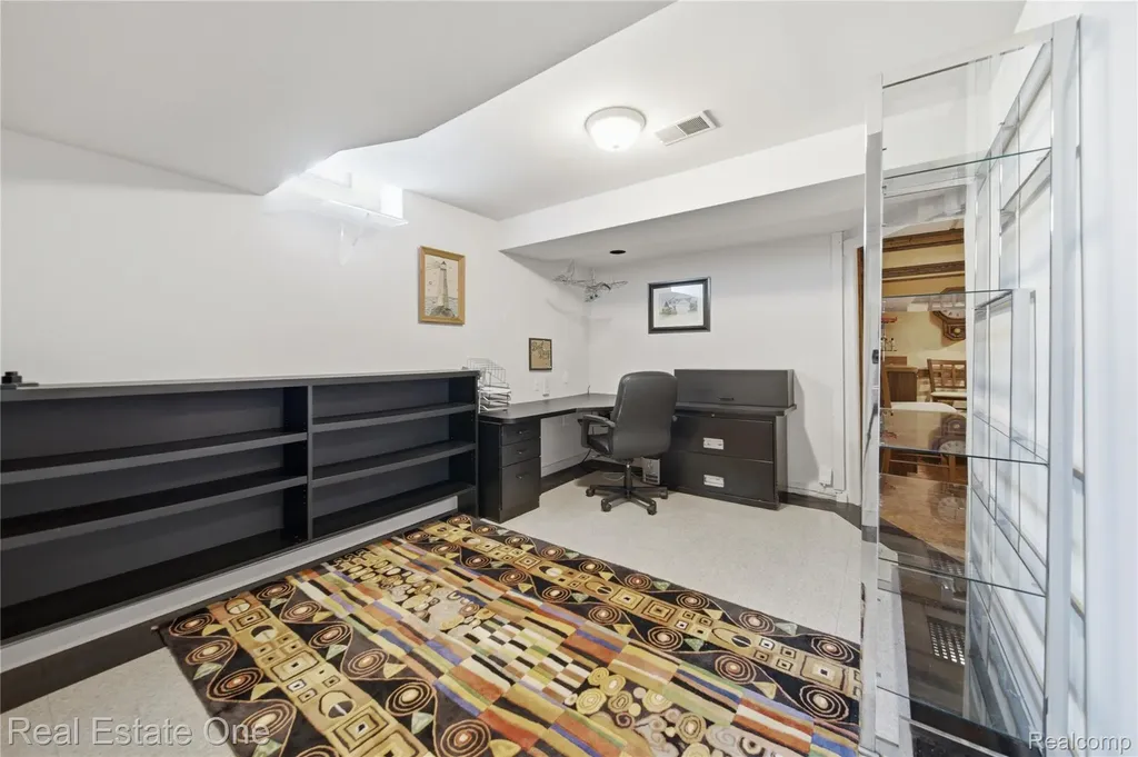 8576 Barrington Drive Superior Charter Township MI 48198