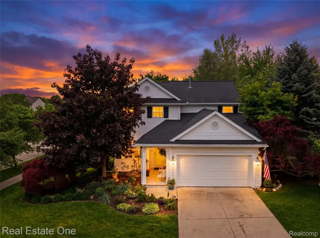 8576 Barrington Drive Superior Charter Township MI 48198