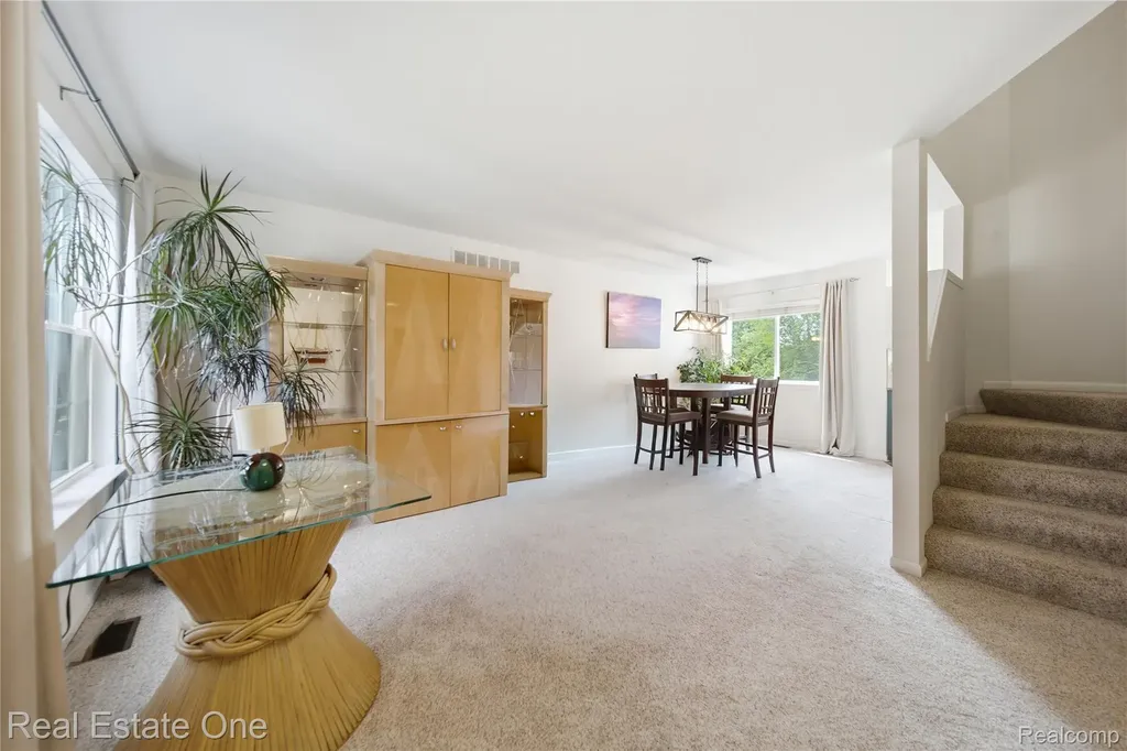 8576 Barrington Drive Superior Charter Township MI 48198