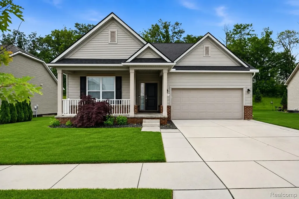 171 Coppice Way White Lake Charter Township MI 48386