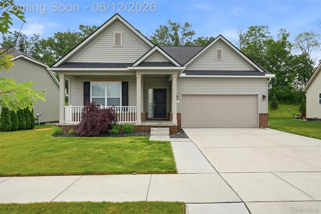 171 Coppice Way White Lake Charter Township MI 48386