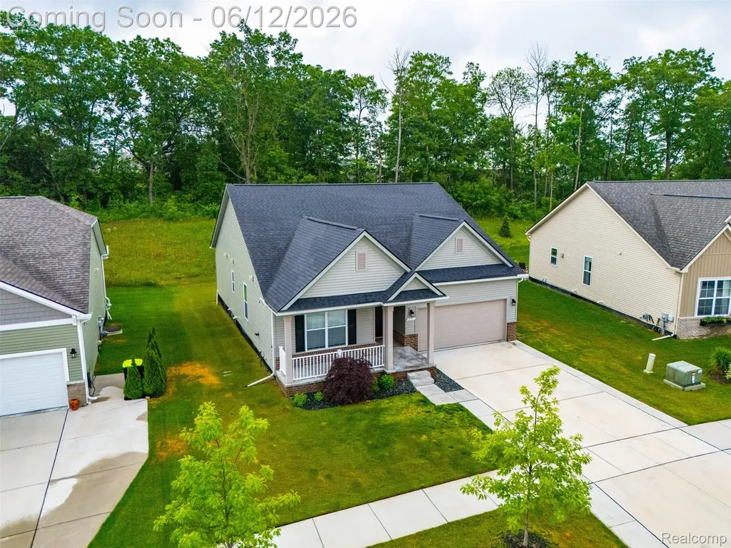 171 Coppice Way White Lake Charter Township MI 48386