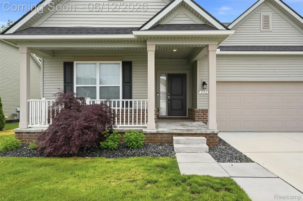 171 Coppice Way White Lake Charter Township MI 48386