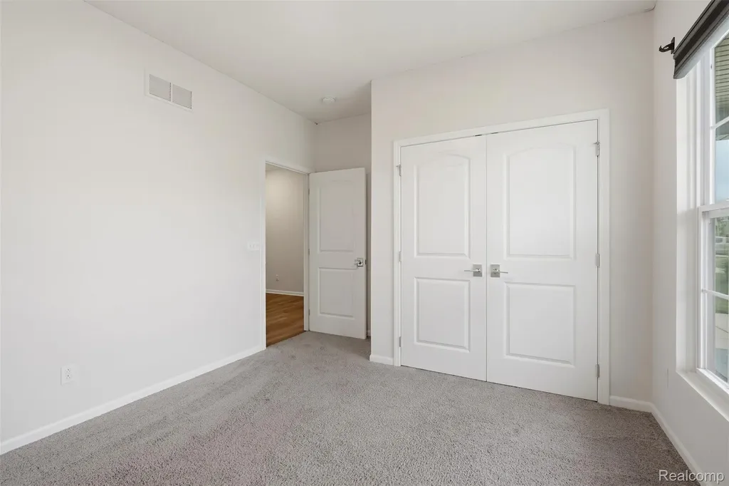 171 Coppice Way White Lake Charter Township MI 48386