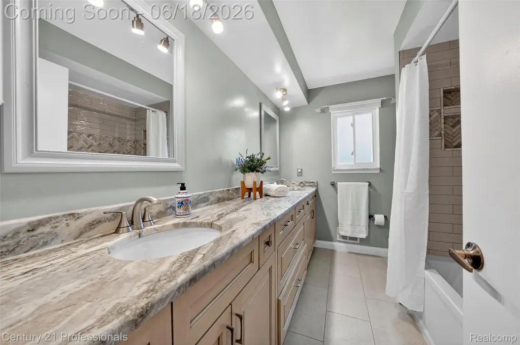 37717 Maas Drive Sterling Heights City MI 48312