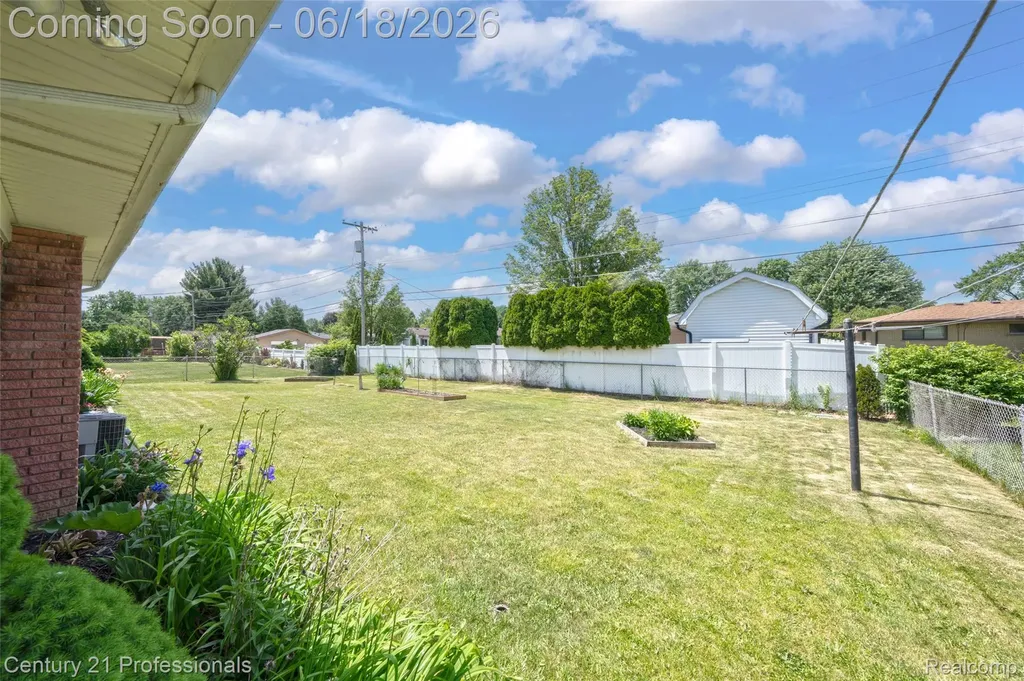 37717 Maas Drive Sterling Heights City MI 48312
