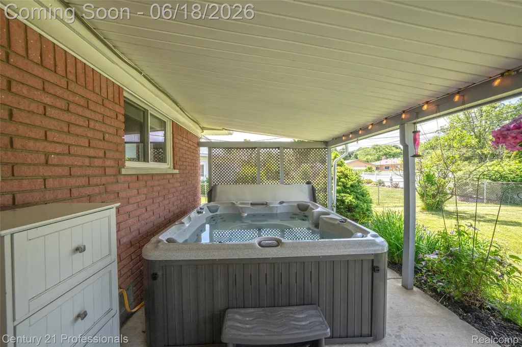 37717 Maas Drive Sterling Heights City MI 48312