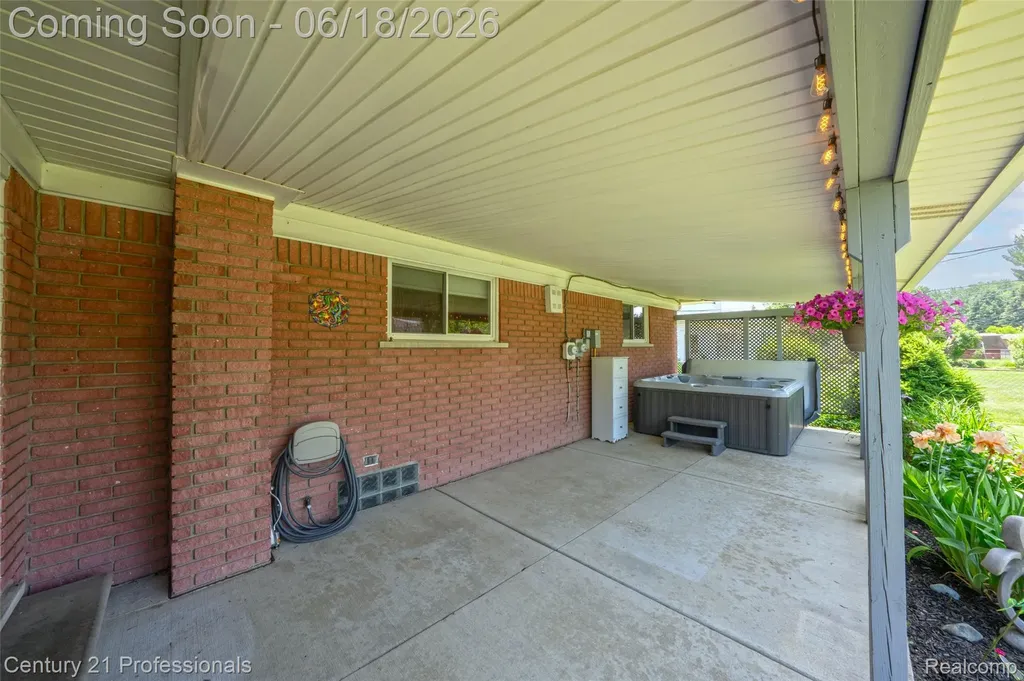 37717 Maas Drive Sterling Heights City MI 48312