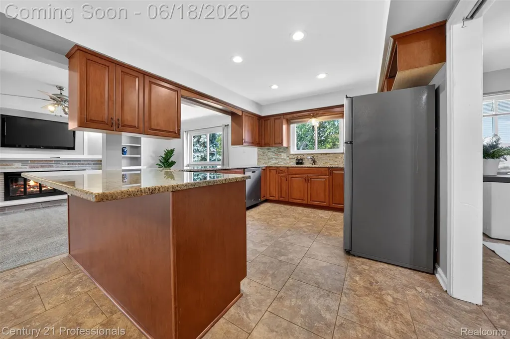37717 Maas Drive Sterling Heights City MI 48312