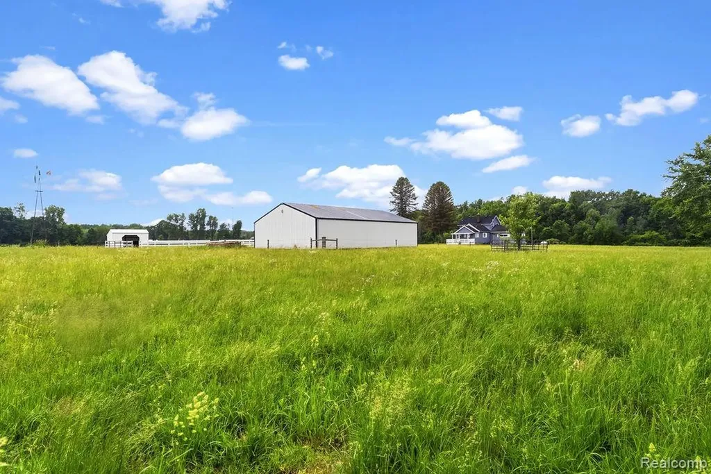 12466 N Center Road Thetford Township MI 48420