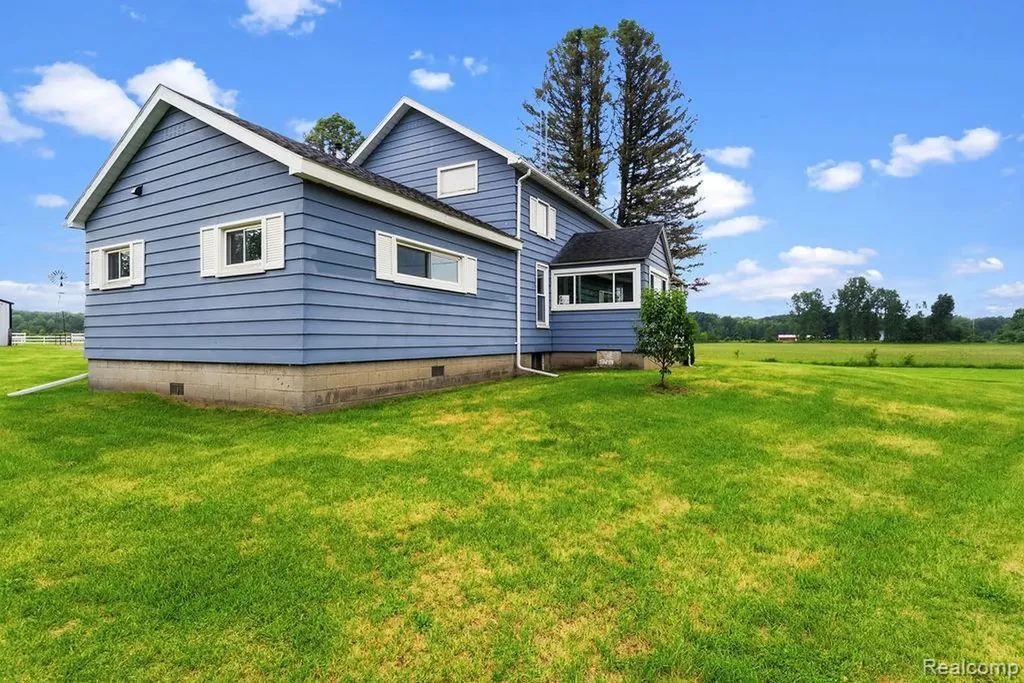 12466 N Center Road Thetford Township MI 48420