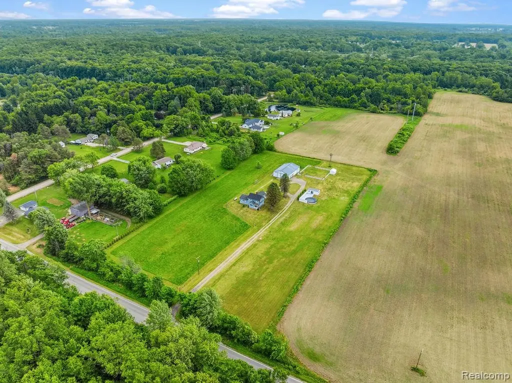 12466 N Center Road Thetford Township MI 48420